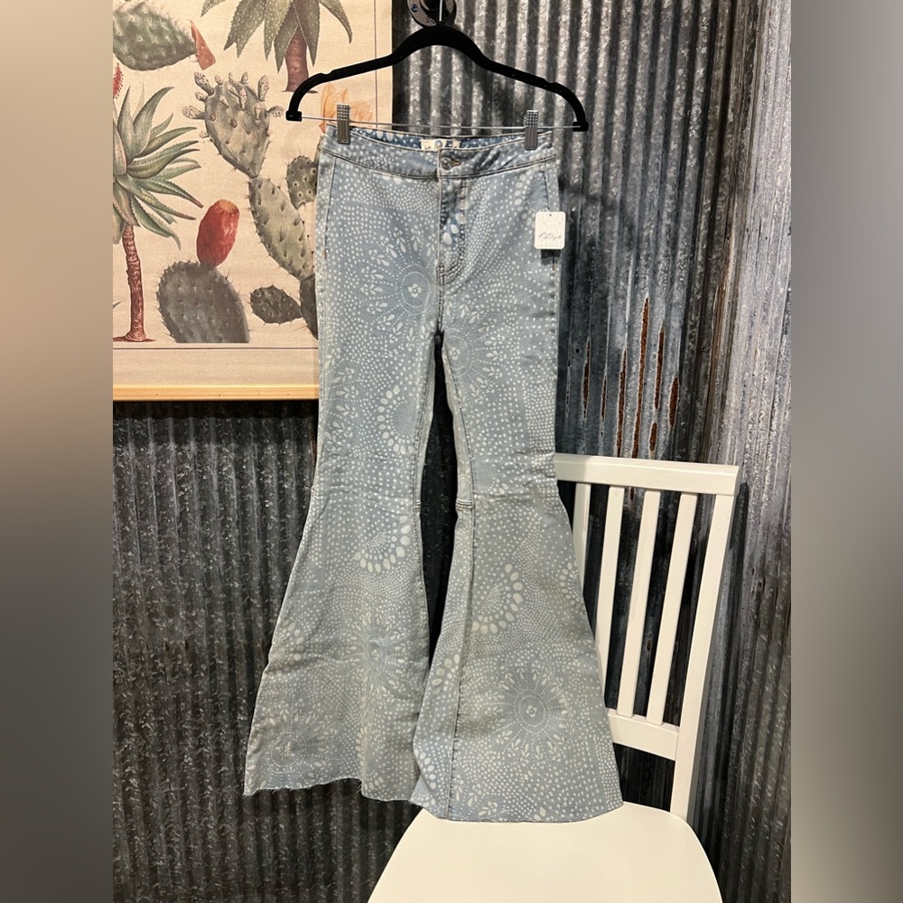 NWT Free People Flared Jeans